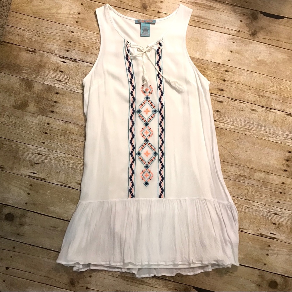 Flying Tomato l Sleeveless Dress White Size Med